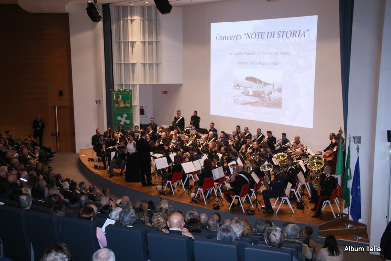 Tre storiche formazioni musicali riunite a unica grande Orchestra: Fanfara della 1° Regione Aerea-Fanfara del 3° Reggimento Carabinieri 